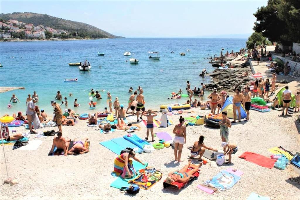 Villa Mendula: Luxury Beachfront Retreat with Pool and Organic Gardens Trogir Exterior photo